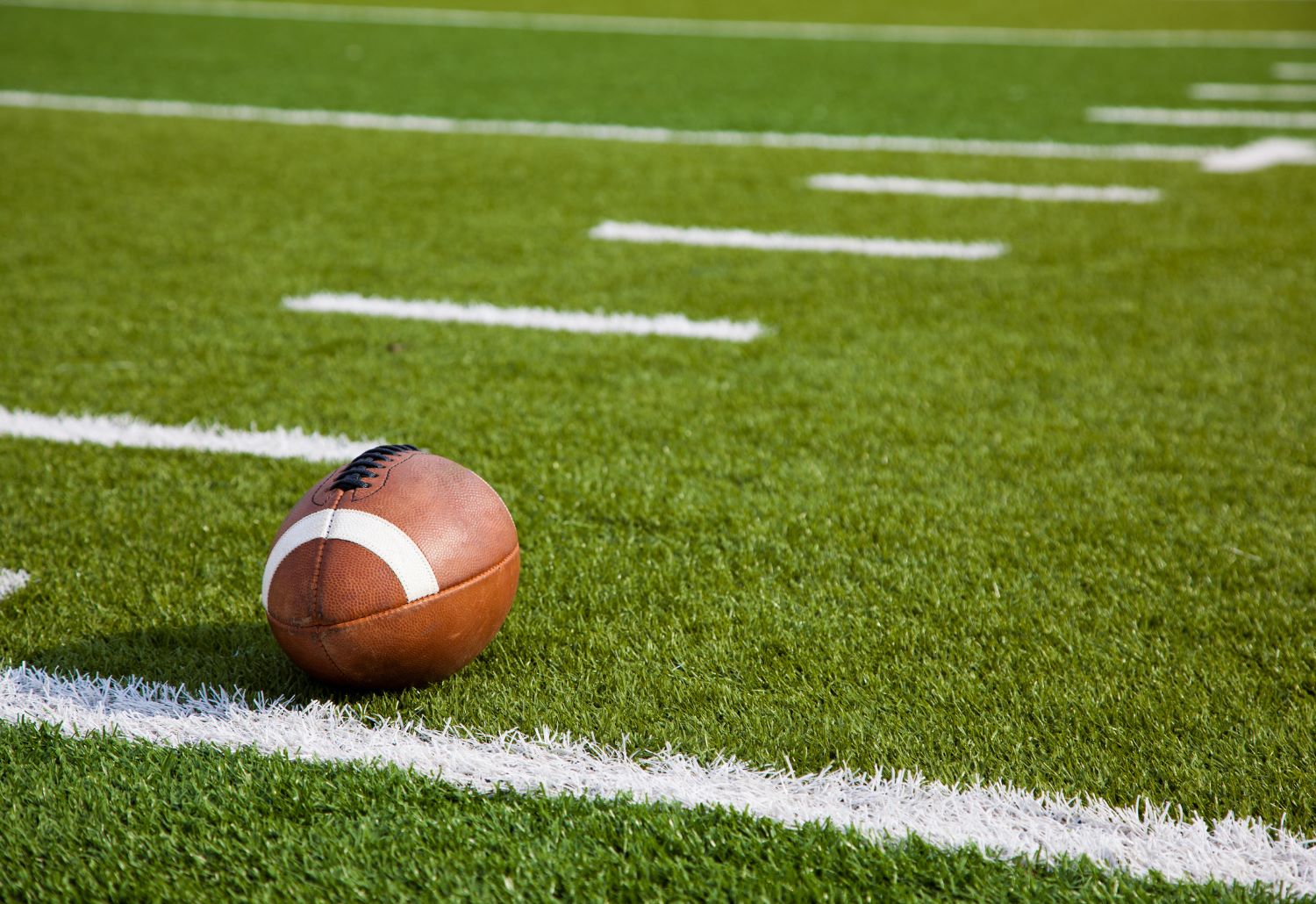 KICKING OFF BOWL GAME SEASON - COLOR GAME