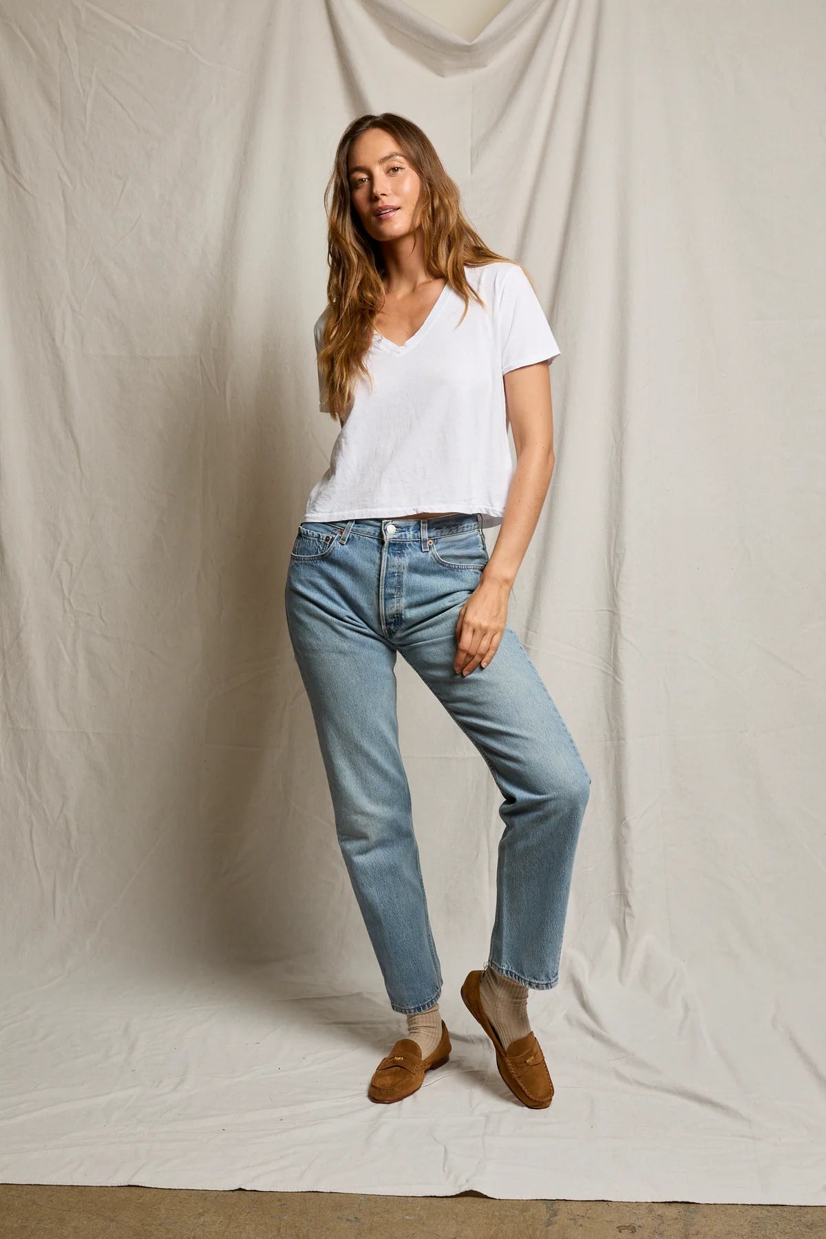 Beckett Crispy Cotton V - Neck Tee White - perfectwhitetee - COLOR GAME