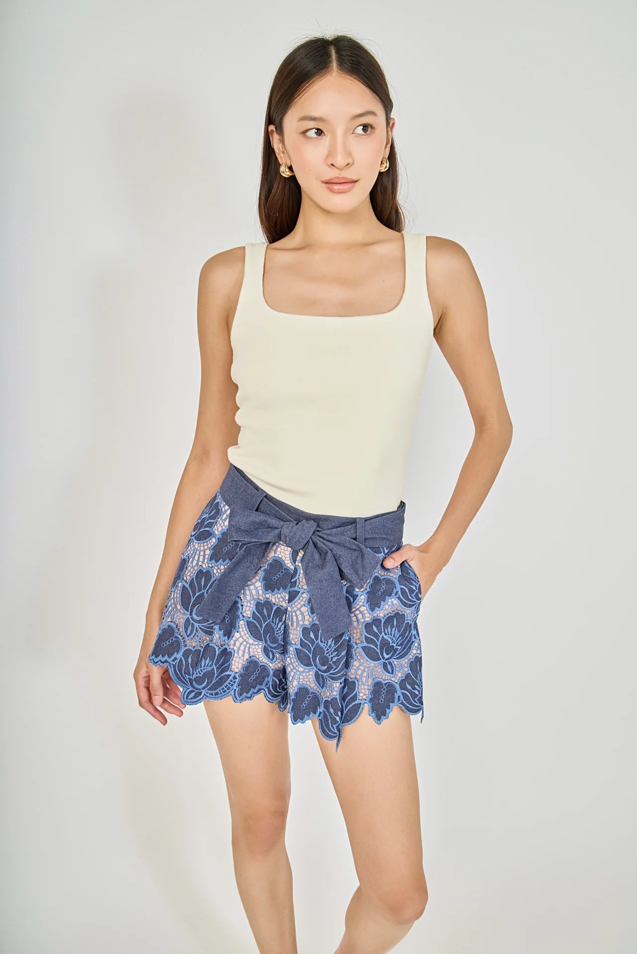 Callie Scalloped Hem Tailored Shorts - Endless Rose - COLOR GAME
