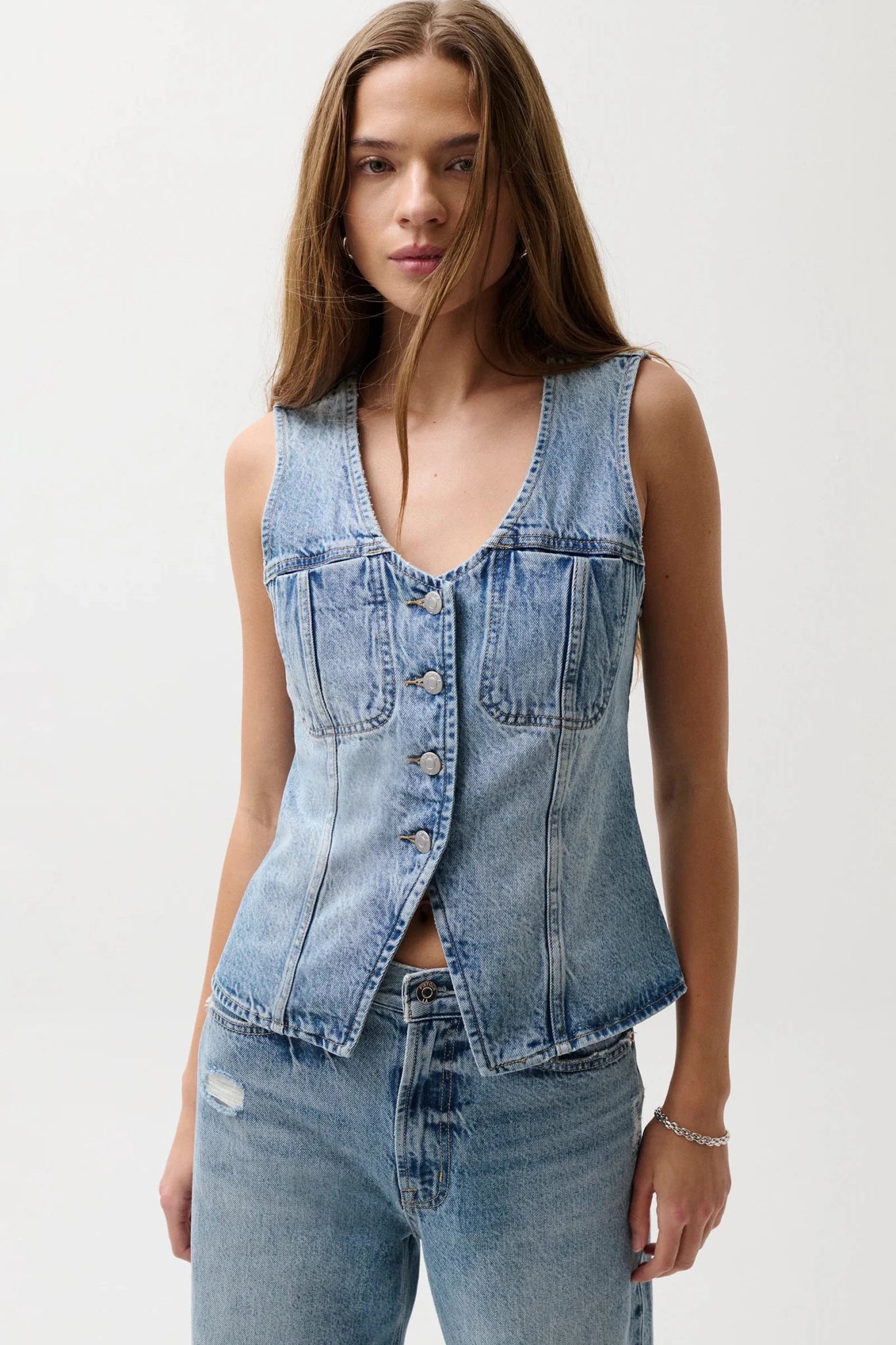 Gia Fitted Denim Vest Hazy - Pistola - COLOR GAME