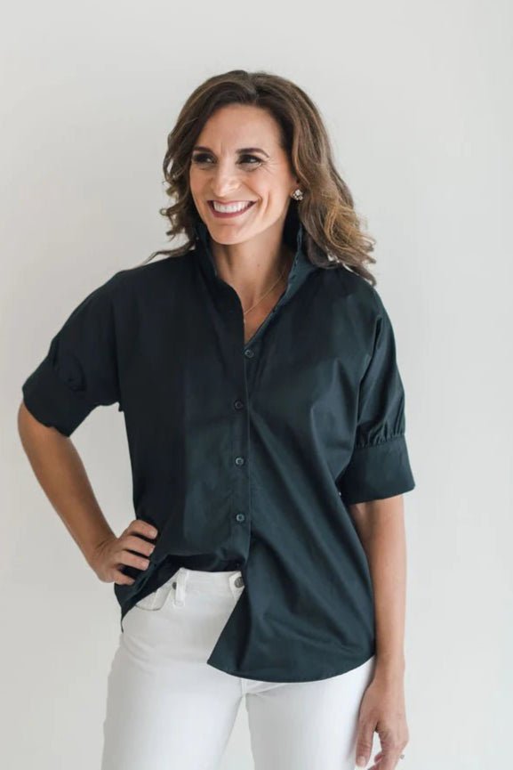 Short Sleeve Ruffle Shirt Black - Heidi Houston - COLOR GAME