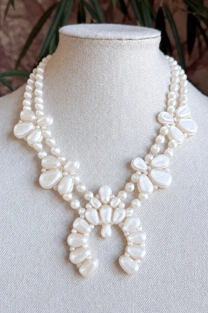 Night Bloom Necklace Pearl