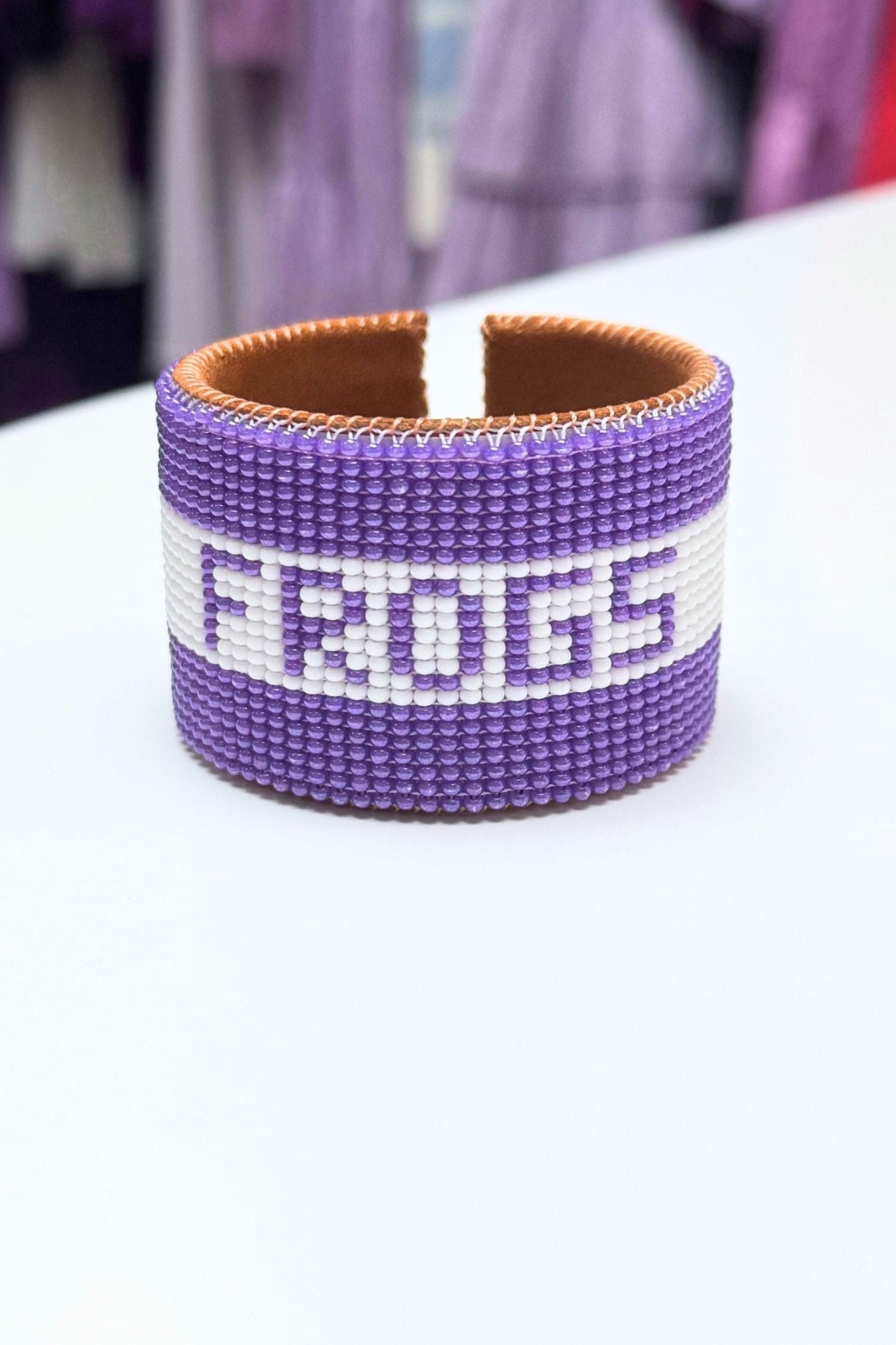 Bead Cuff Frogs Stripe - A Wink Of Yellow - COLOR GAME