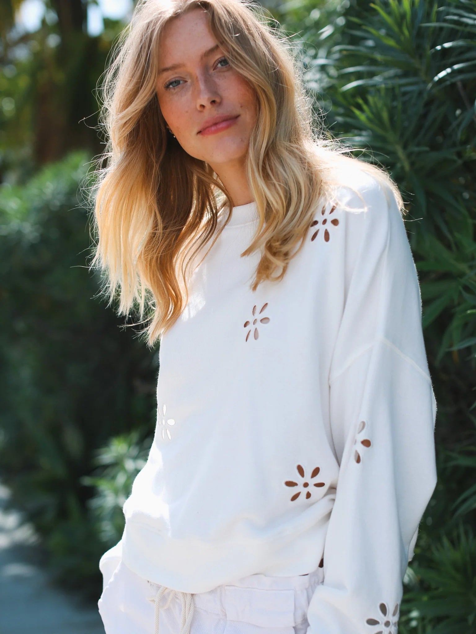 Classic Sweatshirt Floral Eyelet Ivory - Electric & Rose - Color Game