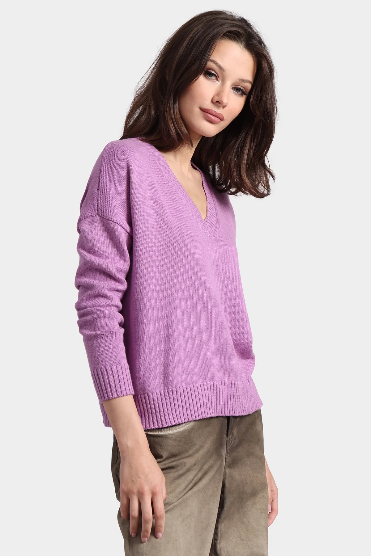 Cotton Cashmere Boxy V - Neck Sweater Purple Heart - Minnie Rose - COLOR GAME