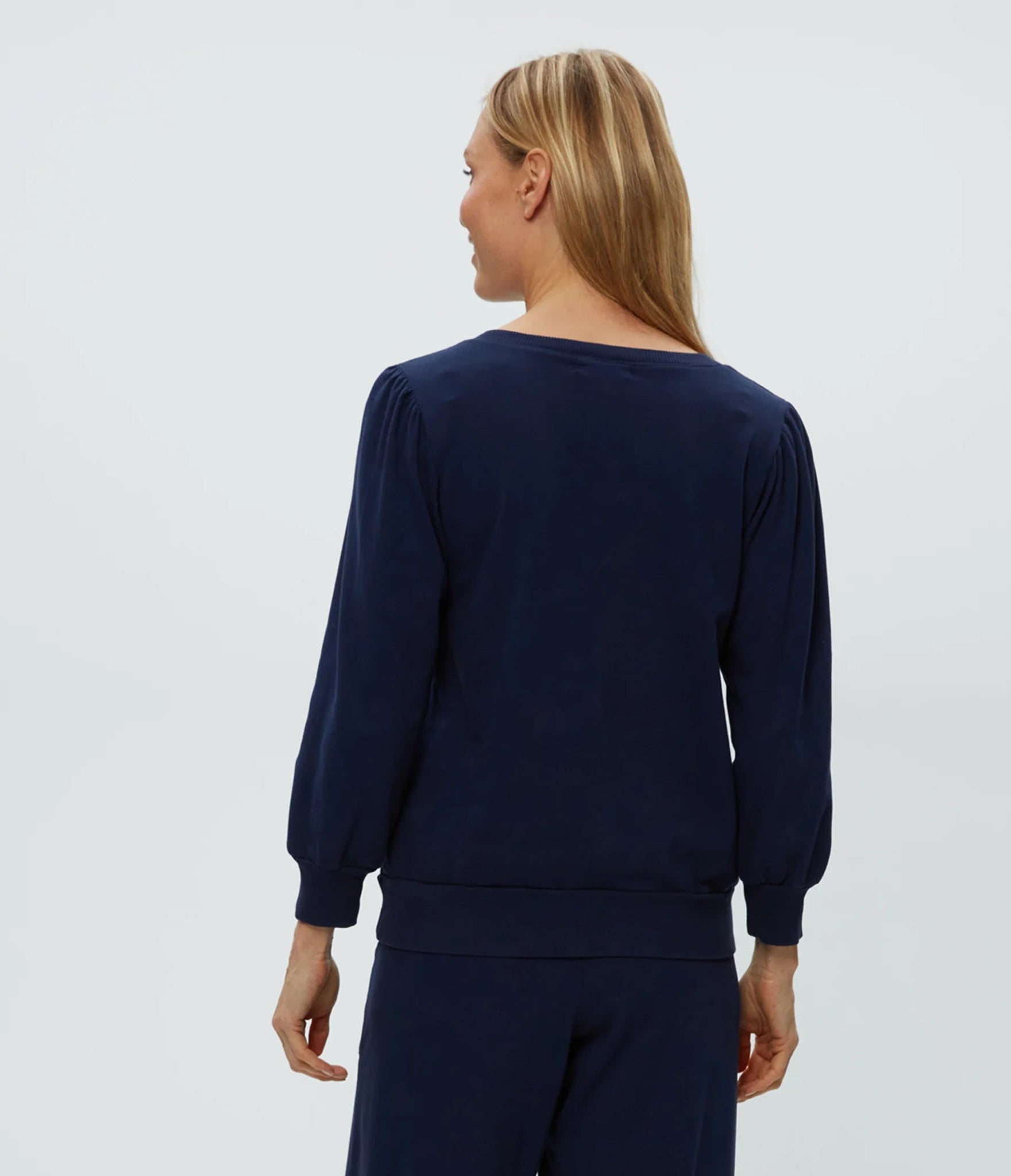 Kit V - Neck Sweatshirt Nocturnal - Michael Stars - COLOR GAME