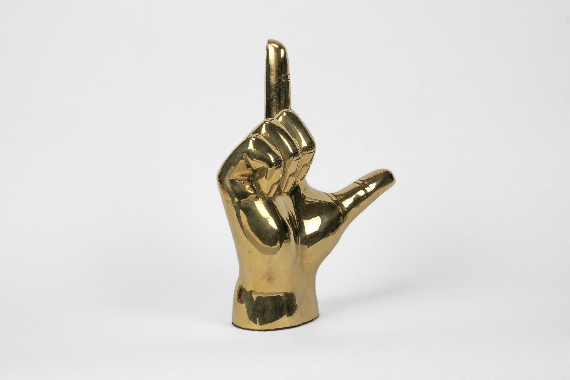 "L" Initial Hand Sign Sculpture in Brass - Prize - COLOR GAME