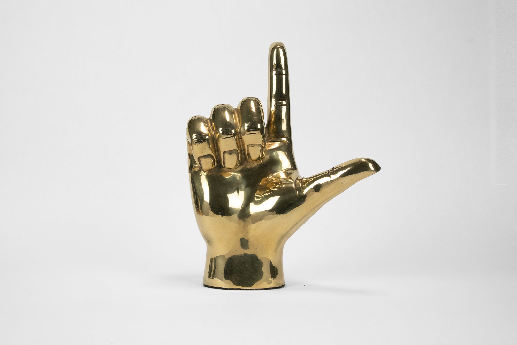 "L" Initial Hand Sign Sculpture in Brass - Prize - COLOR GAME