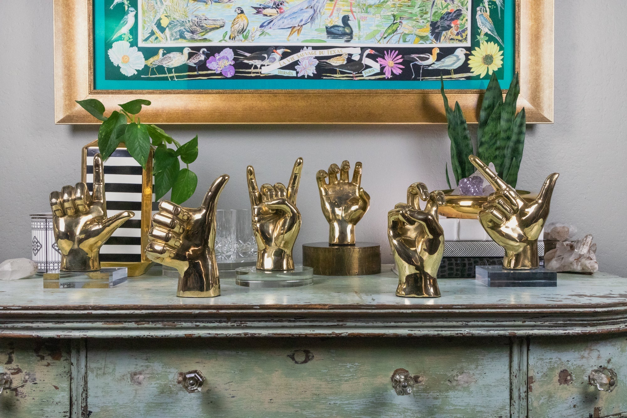 "L" Initial Hand Sign Sculpture in Brass - Prize - COLOR GAME