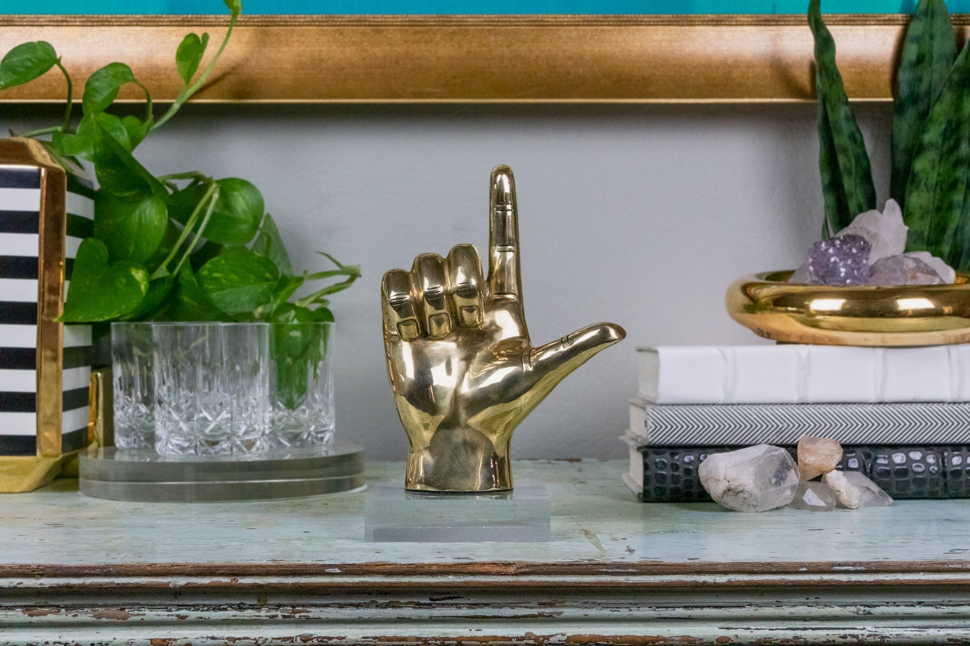 "L" Initial Hand Sign Sculpture in Brass - Prize - COLOR GAME