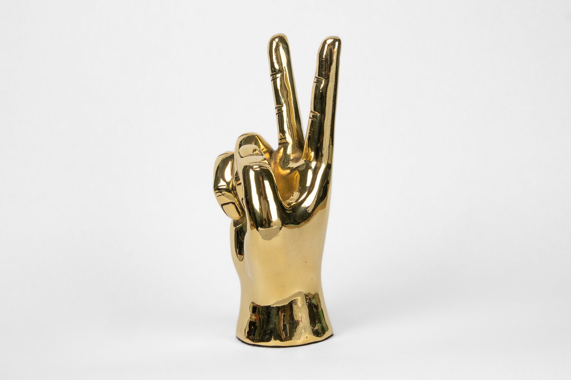 Peace Hand Sign Sculpture in Brass - Prize - COLOR GAME