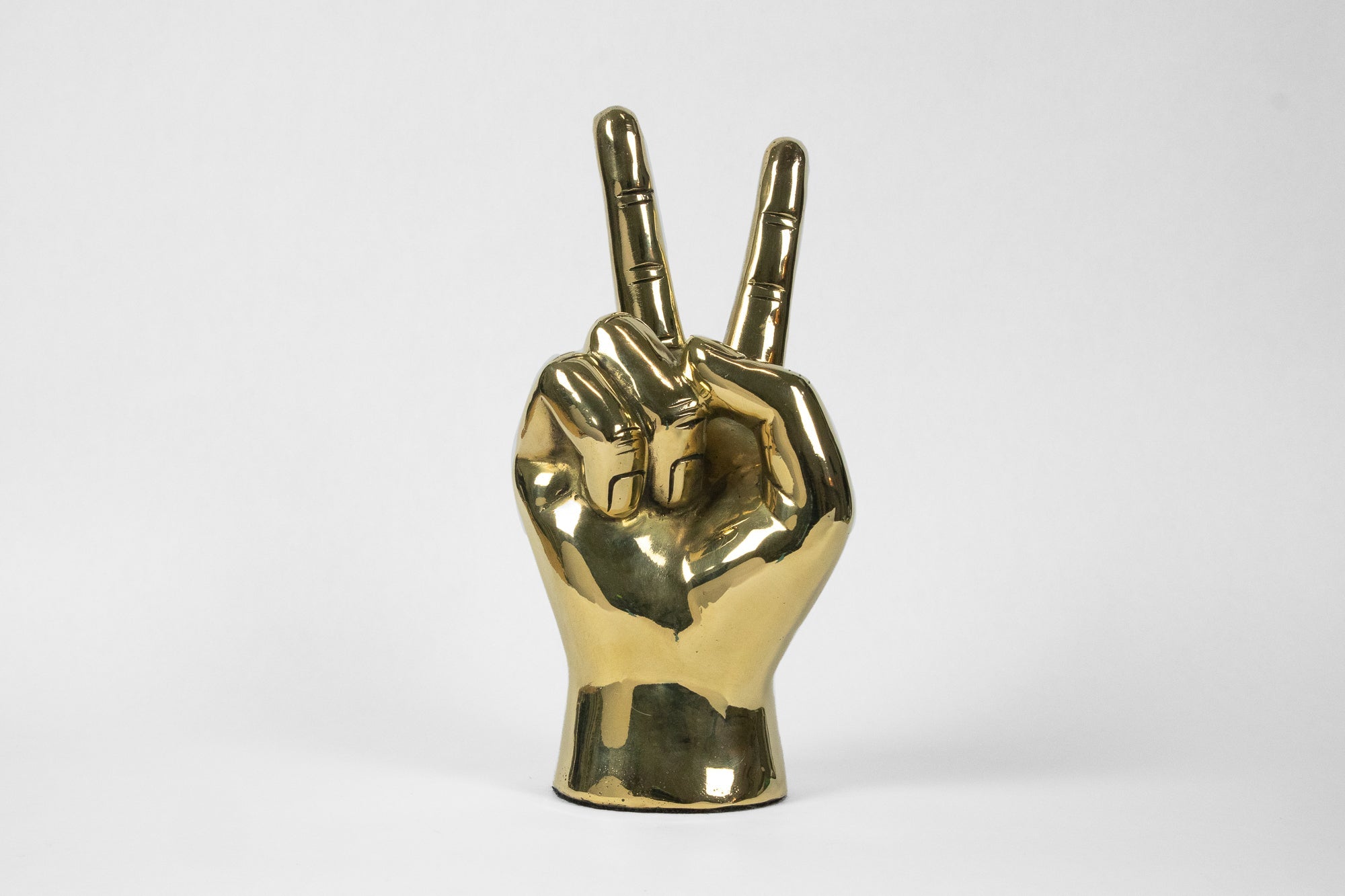 Peace Hand Sign Sculpture in Brass - Prize - COLOR GAME