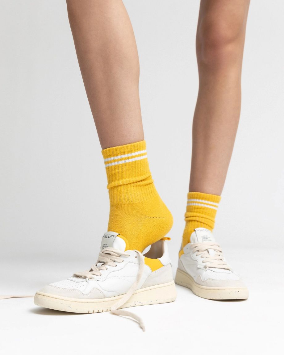 Phoenix White Cloud Retro Courtside Sneaker - Oncept - COLOR GAME