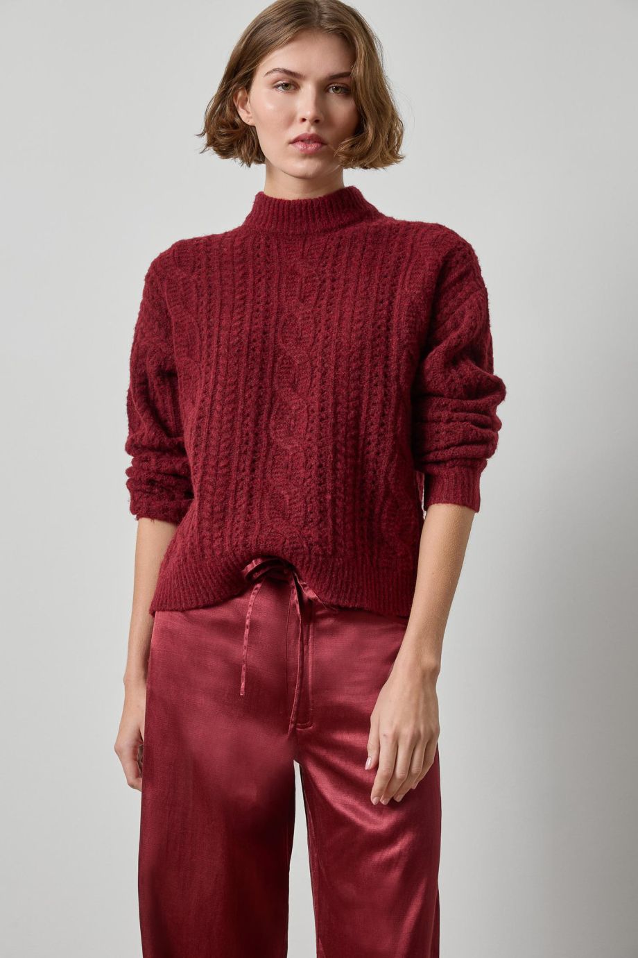 Relaxed Cable Knit Sweater Port - Lilla P - COLOR GAME