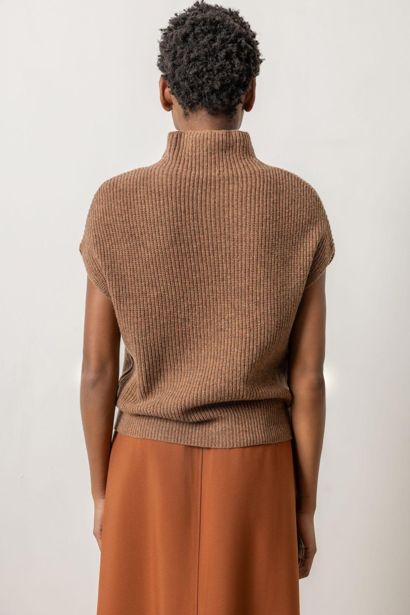 Ribbed Funnel Neck Sweater Acorn - Lilla P - COLOR GAME