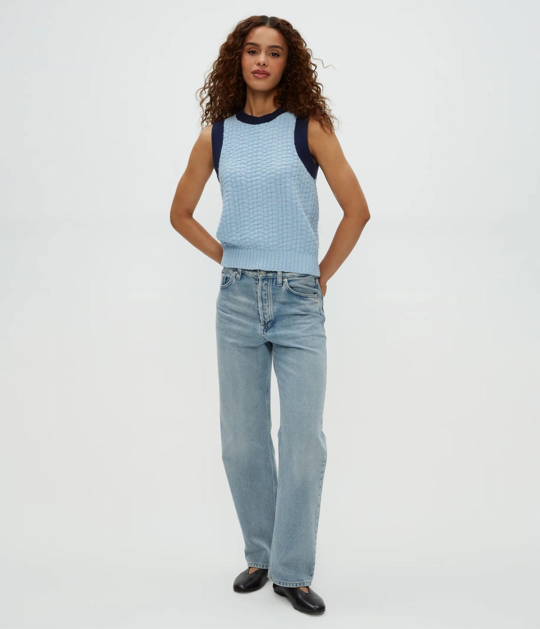 Sia Sleeveless Sweater Fountain - Michael Stars - COLOR GAME